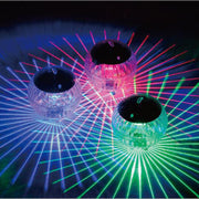 Wasserdichte LED-Farbwechsel-Schwimmkugel-Solarleuchte für den Teich